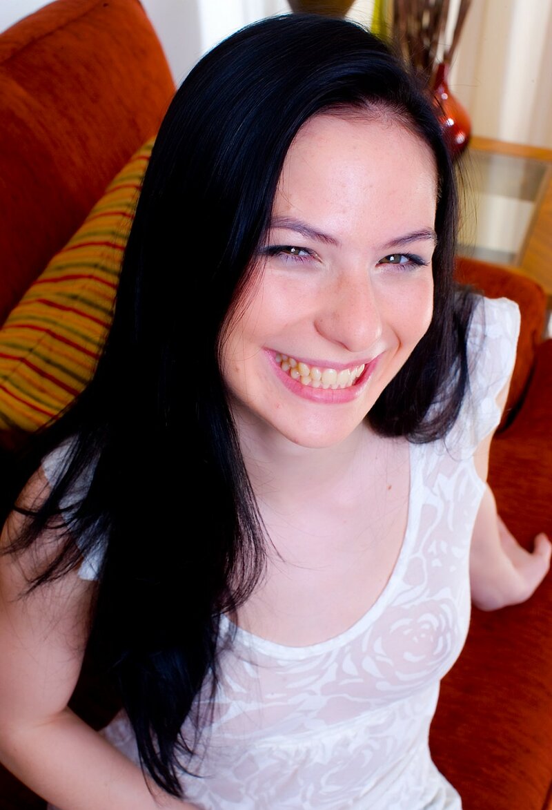 Юлия, 66 лет, 0 размер груди